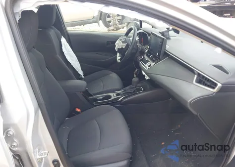 2022 Toyota Corolla Le z USA, uszkodzony, nr VIN 5YFEPMAE6NP370739